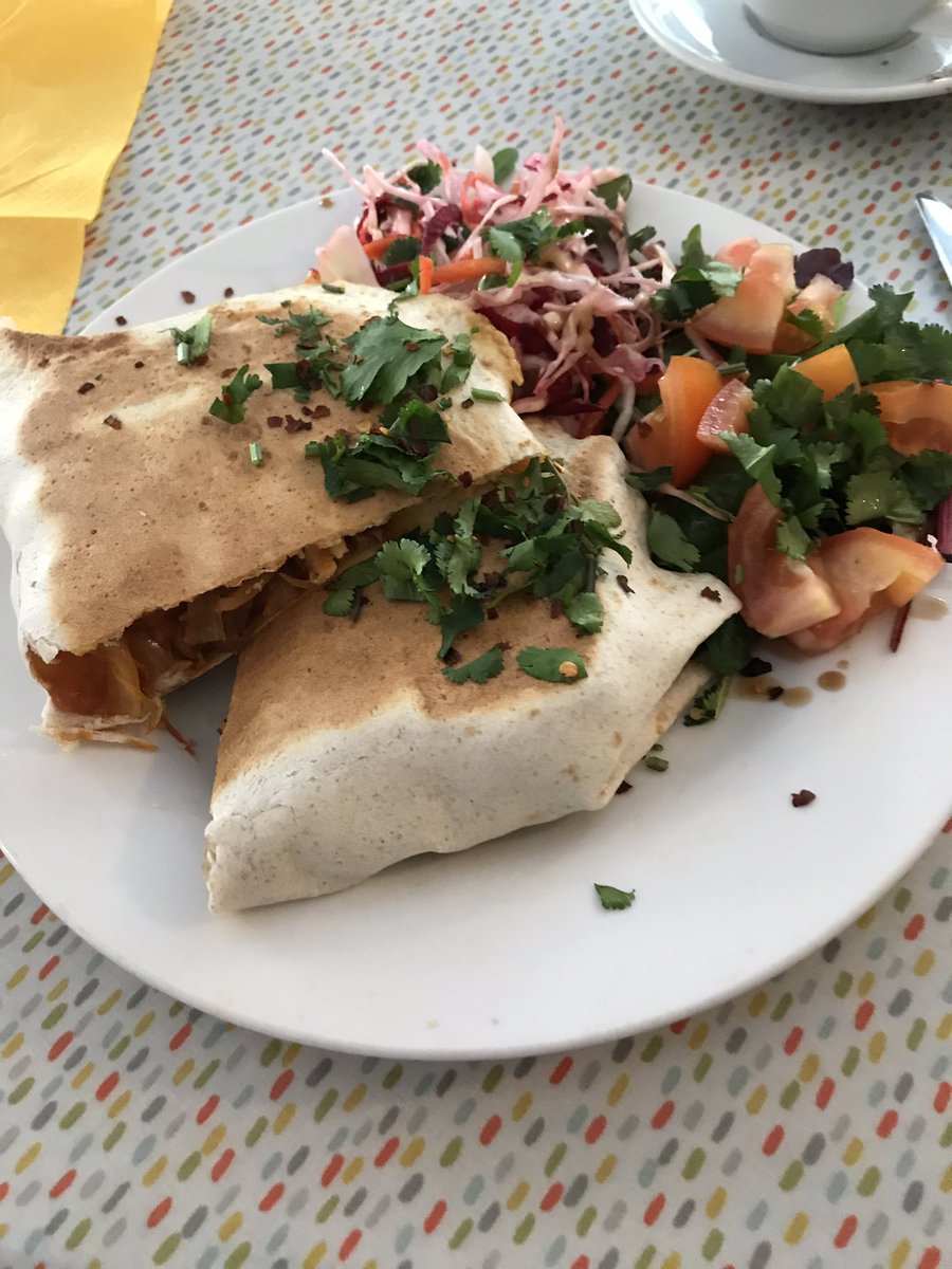 <a href="/cvblakeley/">Charlotte Blakeley</a> <a href="/p_blakeley_/">Philippa</a> Breakfast burrito for my brunch today from <a href="/PlentyattheSq/">Plenty at the square</a> yum yum 😋 Now to work!