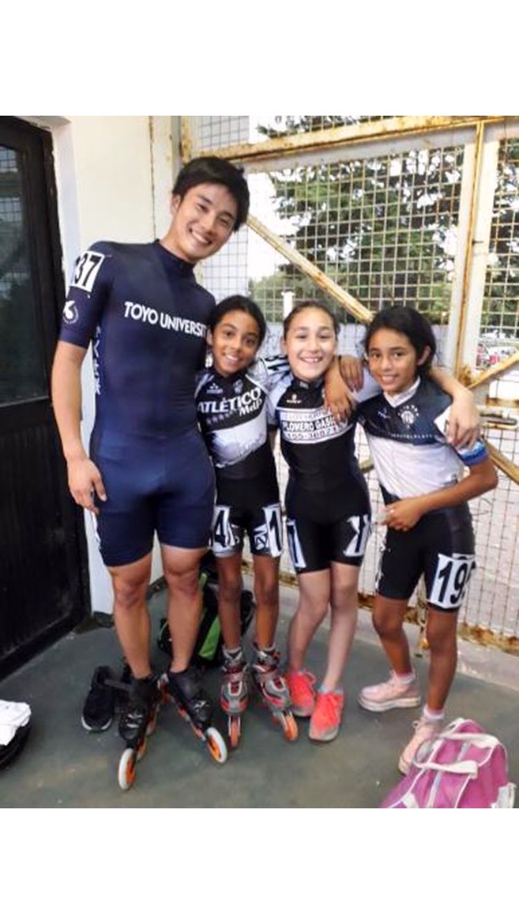 小山 滉平 今回のアルゼンチン遠征も残り1週間となりました 沢山の友達が出来た所での帰国は寂しいですが 最終日まで練習では貪欲に学びオフは楽しんでいきたいと思います 小山滉平 ローラースピードスケート アルゼンチン マルデルプラタ T