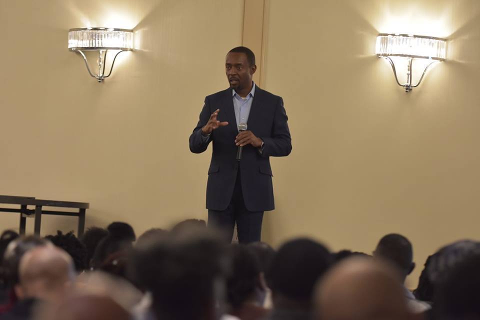 Manager of Credit Live on 106.1 FM Ministry in the Marketplace managerofwealth.wordpress.com/2019/02/24/man…