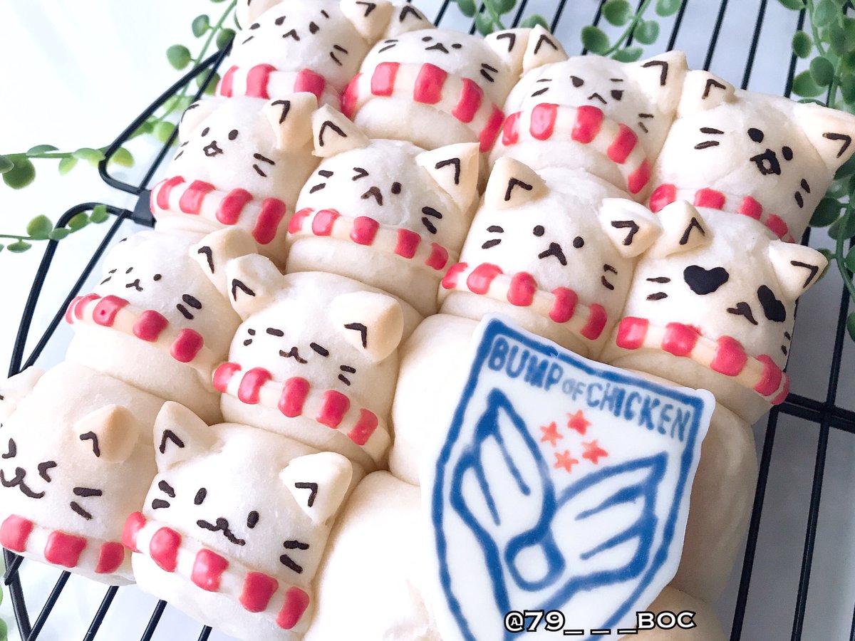 わかな Bump Of Chicken ニコル のちぎりパン いとこのお母さんがスイーツ系インスタグラマーで 教わりながら作らせてもらった ニコルの顔描くの苦手で ニコル って感じになってしまいました 初心者なのでご愛嬌ってことでw