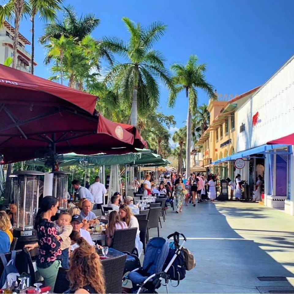 Mayasgrill_'s tweet photo. Its a beautiful day for lunch at Maya’s Grill! 
 #mayasgrill #miamibeach #onlincoln https://t.co/hVhQqpEpvs