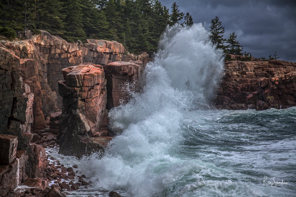 Crashing waves at Acadia National Park, Maine.#onlyin #ig #exploremaine #tree #nps #love #shots #mdi #usinterior #capturemaine #brilliance #of #maineoutdoors #maineinvitesyou #photographer #visitbarharbor #scenicmaine #l #igersnewengland #naturalnewengland #bns #conservemaine