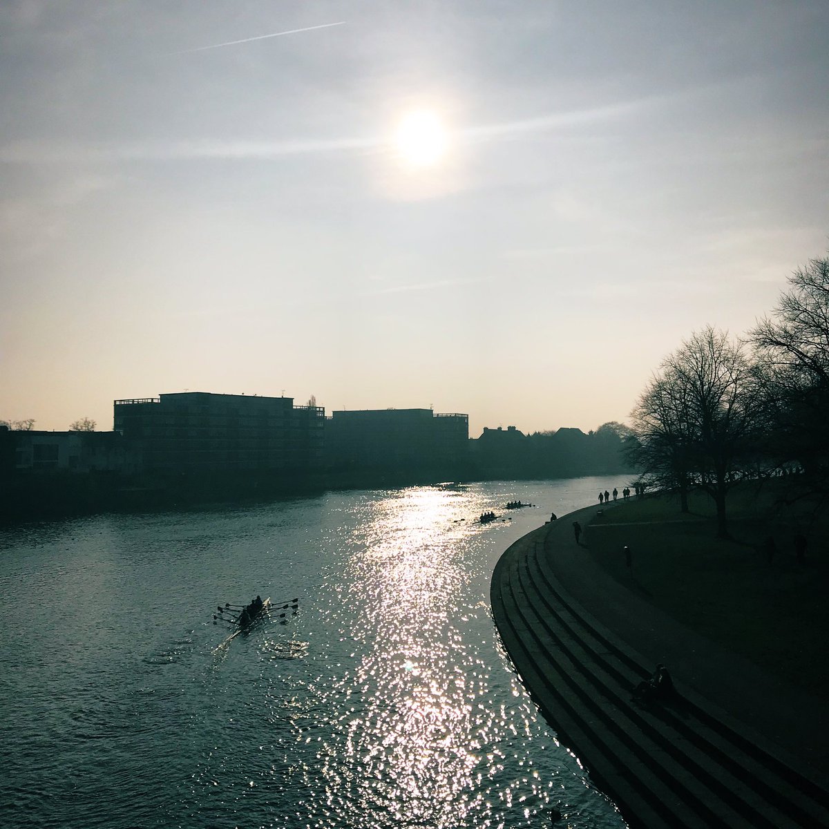 Lyn_Winkworth's tweet photo. Lovely afternoon supporting my crews in #greenandgold at Head of the Trent
@nottinghamunibc @UoNSport 

#rivertrent #rowing #uonbc #crew #whatabeautifulday https://t.co/WjSdMvBr55