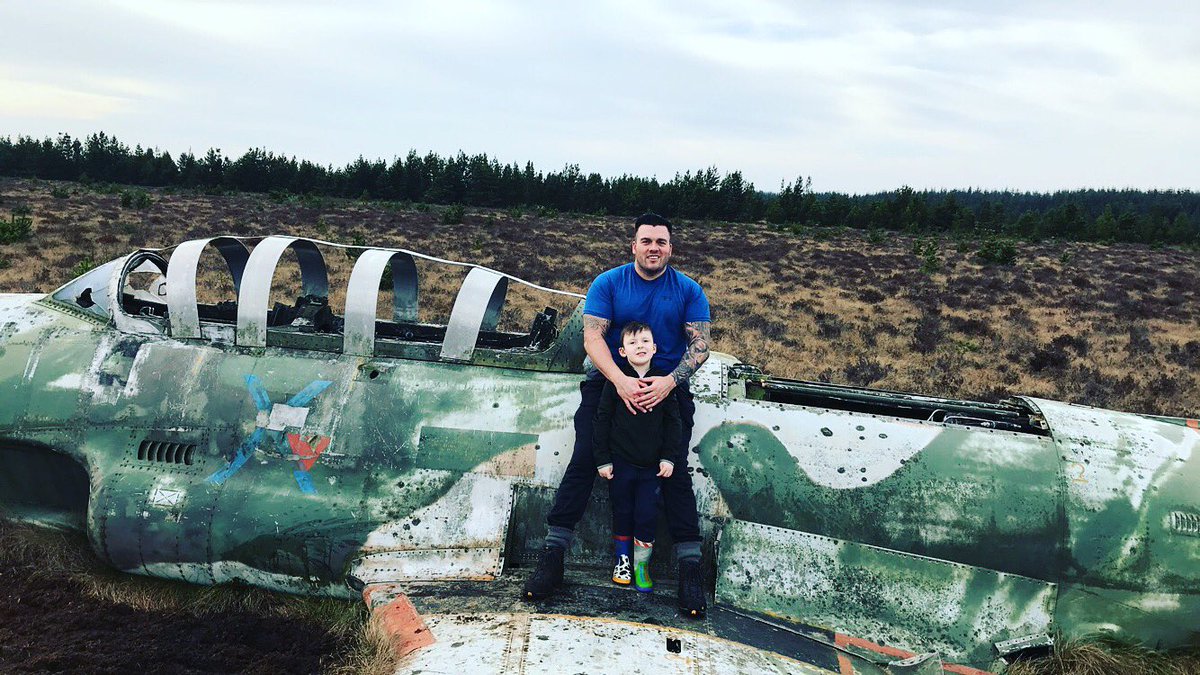 Rich1982Miller's tweet image. Was out on a countryside walk with the family today and came across this old army plane crashed in the middle of a field 😎👌🏼quality days out #Adventures #SpadeAdam