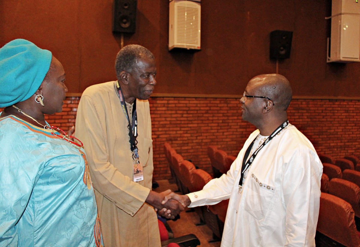 UNESCO_Dakar's tweet photo. #FESPAC2019 : Très belle soirée de projection de 3 films restaurés grâce au partenariat entre la #FEPACI, The @Film_Foundation et l'@UNESCO pour la préservation des oeuvres majeures du cinéma africain.
#culturedelapaix #SupportCreativity https://t.co/PMMj06f2j7