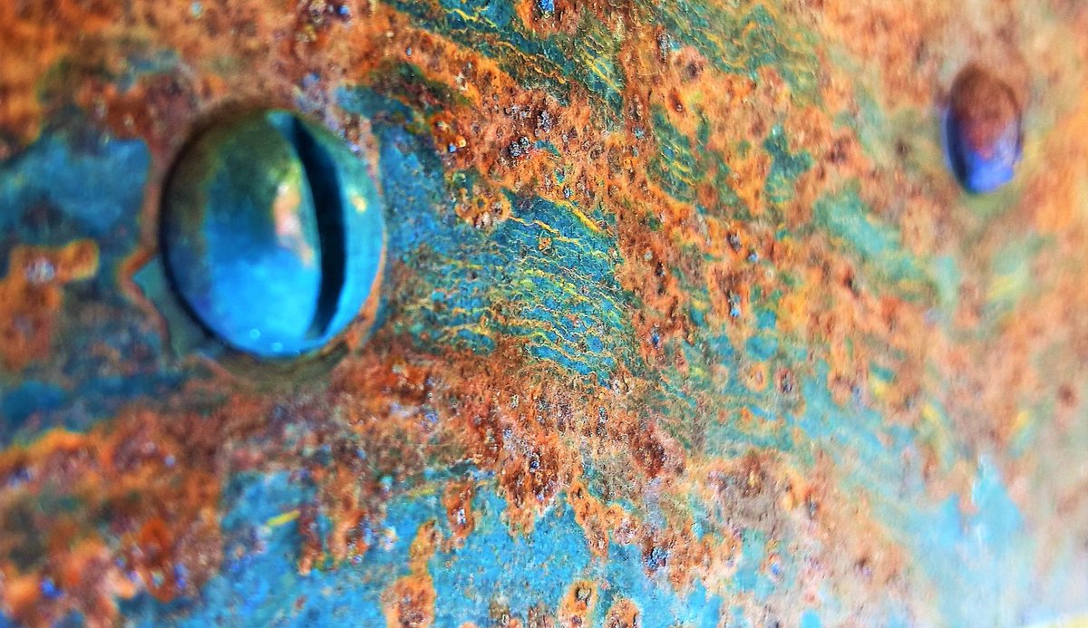 ambienteering's tweet photo. Something from the #vaults last #Spring A #painted #gate hinge #beauty in #decay #weather #textures #patterns #turquoise #blue #yellow #rust #colour #colours #emotion #abstractart #artwork #arttherapy #mentalhealth #recovery #lofi #lumia640xl #love not #Rothko #rothkoeverywhere x https://t.co/GjO1yGcMcv