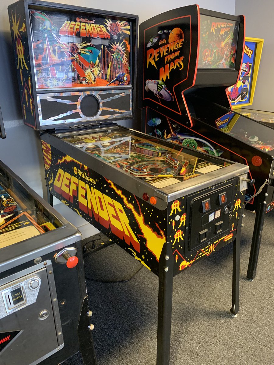 Gallopingghostarcade Galloping Ghost Pinball Opens On March 1 Just Added Defender To The Line Up Superrarepinball Arcade Gallopingghostarcade Gallopingghostpinball Pinball Rarepinball Defenderarcade Brookfieldillinois