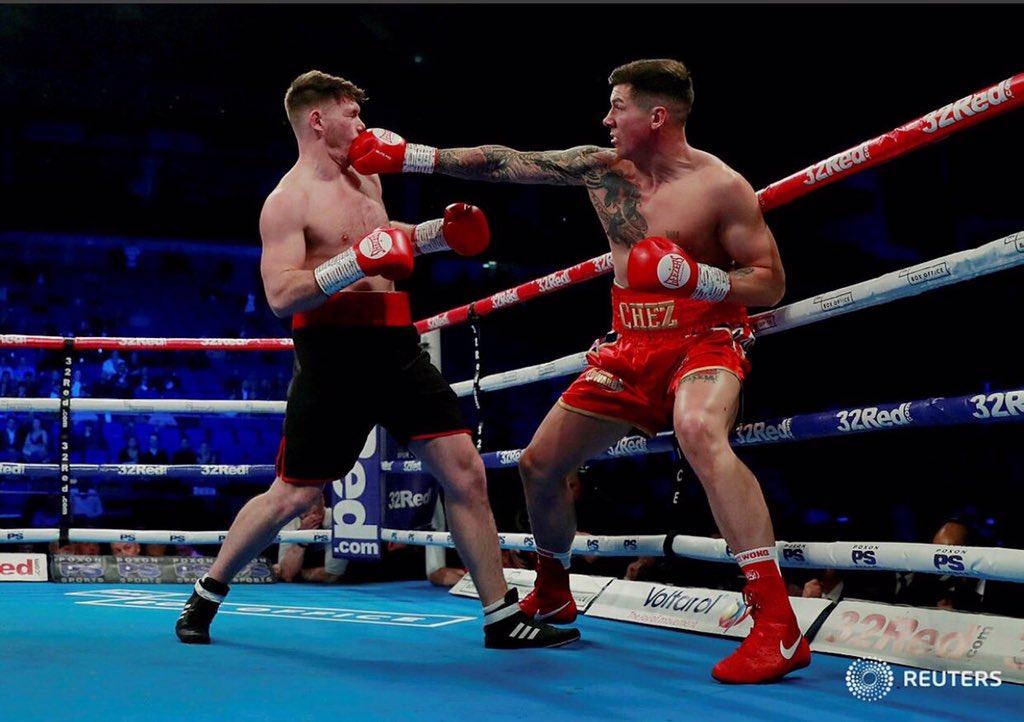 ChezNihell's tweet image. 1-0
Loved my debut at the 02. Plenty to take away from it. On to the next one 💯🥊
#TeamNIHELL
#teamcrunk
#westlab