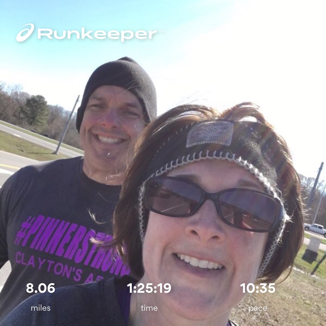 VSceals's tweet photo. Getting ready for Andrew Jackson Half
#thatwind
#andrewjacksonhalf https://t.co/SZgM6uGOMk