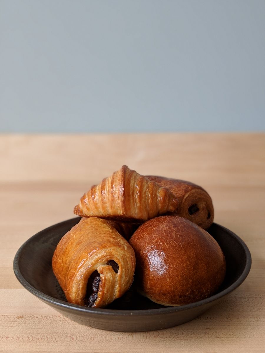 Do yourself a massive favor and take a trip to #Newburgh's sweetest new bakery. We shouldn't say you should order everything on the menu, but... bit.ly/2NS4dnm <a href="/NewburghRestora/">Newburgh Restoration</a> <a href="/CityOfNewburgh/">City Of Newburgh, NY</a>