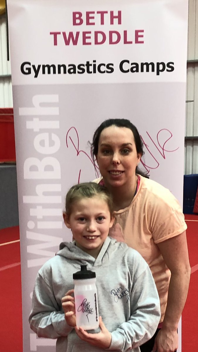 EmmaMatthews07's tweet photo. Sofia trained with Beth Tweedle today #trainwithbeth @NMGolf1 @GoytreFawr @VGAGymnastics https://t.co/CyhhDpEnOJ