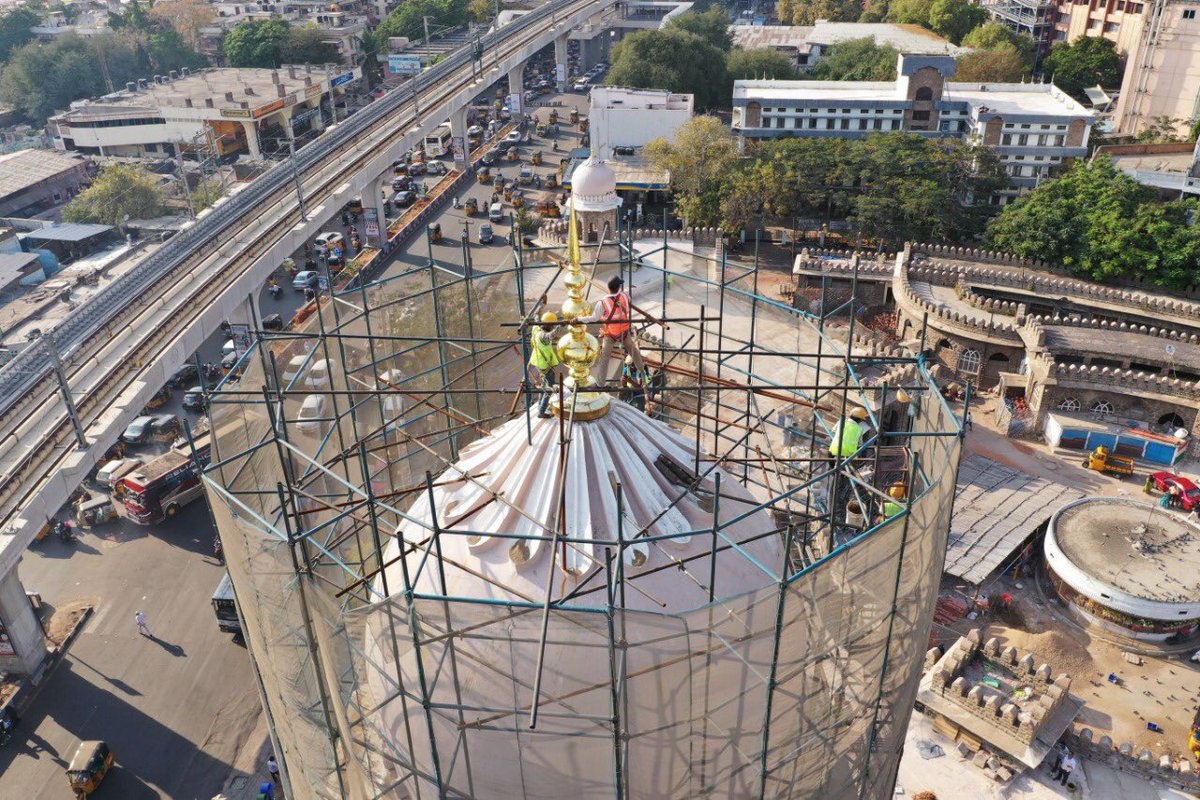 #MJMarket fixing of gold fenial at the top completed .. <a href="/ZC_Khairatabad/">Zonal Commissioner Khairatabad, GHMC</a> &amp; his zonal team is constantly monitoring the progress