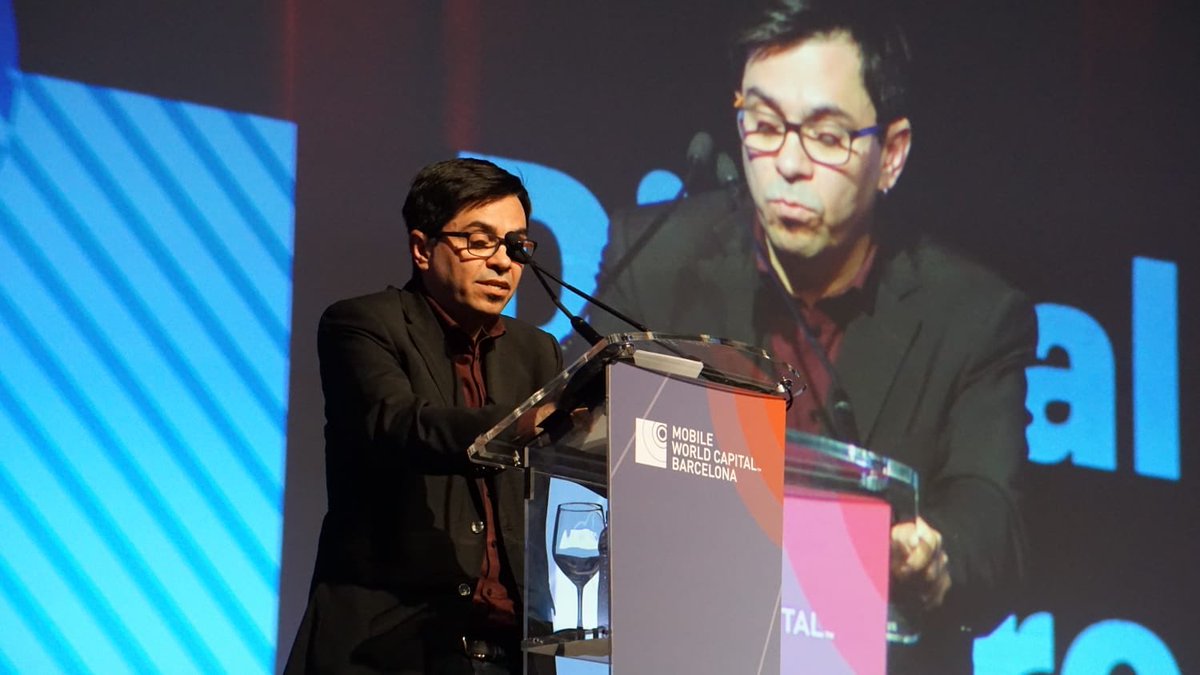 MWCapital's tweet photo. 🗣 @G_Pisarello: "We must work so the change of paradigm means progress to all, guaranteeing the common interest and leaving nobody behind."
#mLunch19 #DFS_MWC19 #technologymatters #MWC19 https://t.co/WqdjDtuZkT