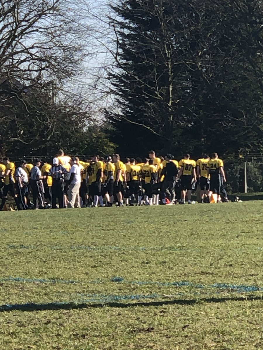 WIPERS9's tweet photo. When you wanna be Blue and Yellow but all the good kit is taken https://t.co/nKbvCYCn8N