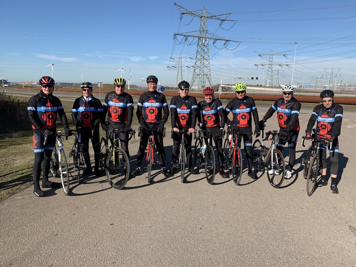 JanPiepenbroek's tweet photo. Lekker rondje op de racebike met team #QualmRozenburg #Teffinside via #VoornePutten #Goedereede #Maasvlakte https://t.co/LMcZpsT0Xj