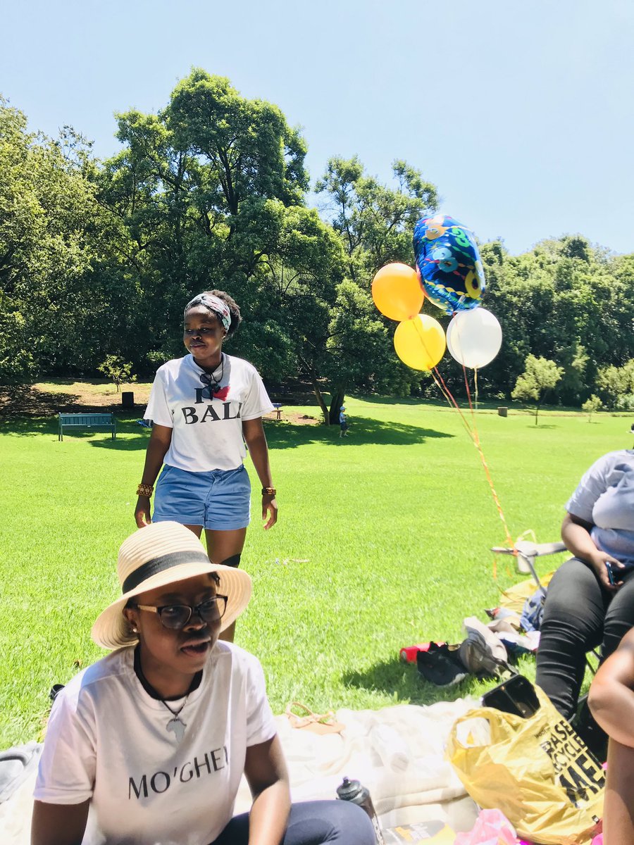 Zuri_BookClub's tweet photo. A successful hike, book review session and celebration of Zuri’s 3rd birthday #ZuriBookClub #ColourMeYellow #ThuliNhlapo https://t.co/6Cda9oGkcm