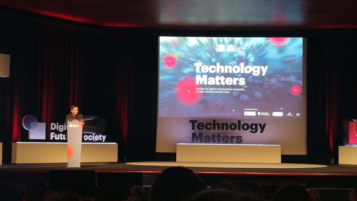 RosaParadell's tweet photo. I abans del dinar i el networking, sessió de clausura amb les autoritats @carlosgraulara @G_Pisarello @perearagones @NadiaCalvino #DFS_MWC19 #mLunch19 https://t.co/aXWaCZmbO7