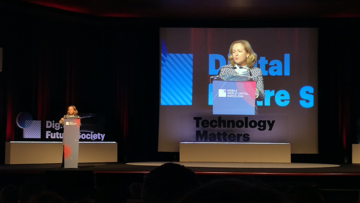 RosaParadell's tweet photo. I abans del dinar i el networking, sessió de clausura amb les autoritats @carlosgraulara @G_Pisarello @perearagones @NadiaCalvino #DFS_MWC19 #mLunch19 https://t.co/aXWaCZmbO7