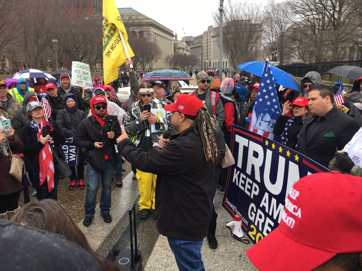 ScottSaxman1's tweet photo. At a #BuildTheWall rally with some awesome Patriots yesterday in DC!🇺🇸🇺🇸With my good friends & all the other beautiful Trumpers that I've known for years. Touching speeches by #AngelDad Chris Odette, @UniteAmerica1st Will Johnson, Ben Bergquam with #FrontlineAmerica & many more. https://t.co/7EMqsTMqaI