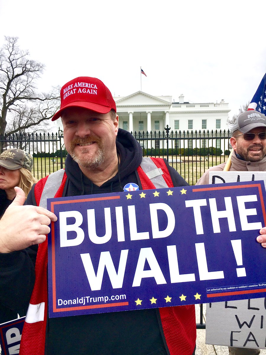 ScottSaxman1's tweet photo. At a #BuildTheWall rally with some awesome Patriots yesterday in DC!🇺🇸🇺🇸With my good friends & all the other beautiful Trumpers that I've known for years. Touching speeches by #AngelDad Chris Odette, @UniteAmerica1st Will Johnson, Ben Bergquam with #FrontlineAmerica & many more. https://t.co/7EMqsTMqaI
