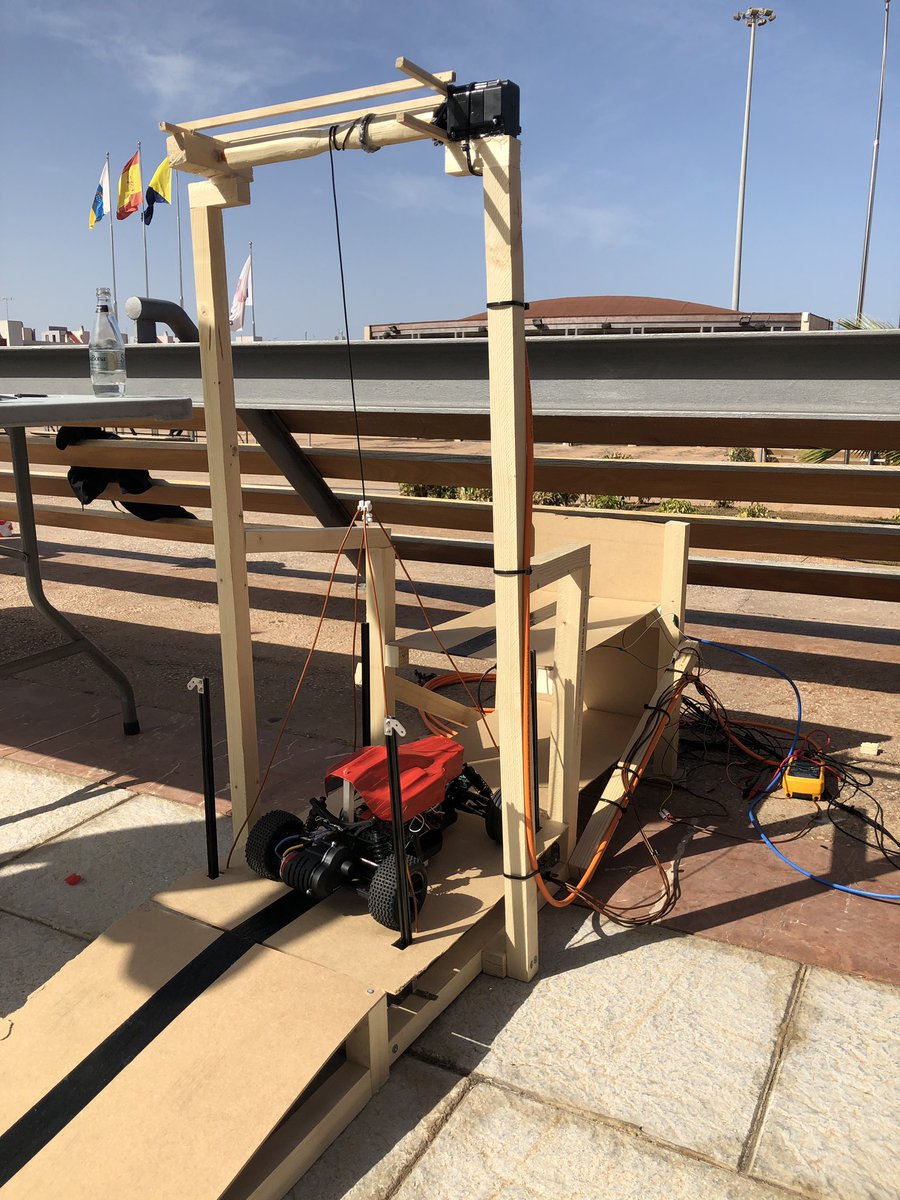 JenReinzZettler's tweet photo. Cool #innovations for a #smart #green #Island by students and experts @ITQ_GmbH #Makeathon2019 eg Smart Urban #Autonomous parking by @HAW_Muenchen @HSKempten https://t.co/q1wkdLHZjR