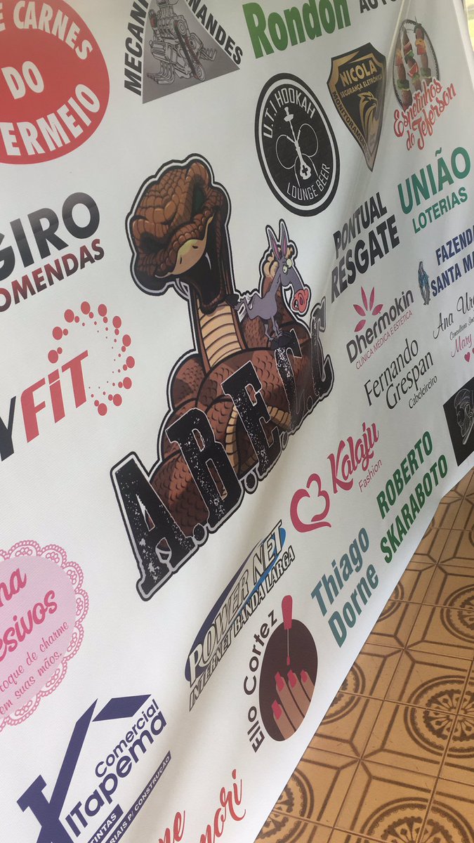 dadindamae's tweet photo. Envolvido até pescoço nos eventos... 
#ABECC
#maisumavezassombrando https://t.co/Fe3gB6vQoH