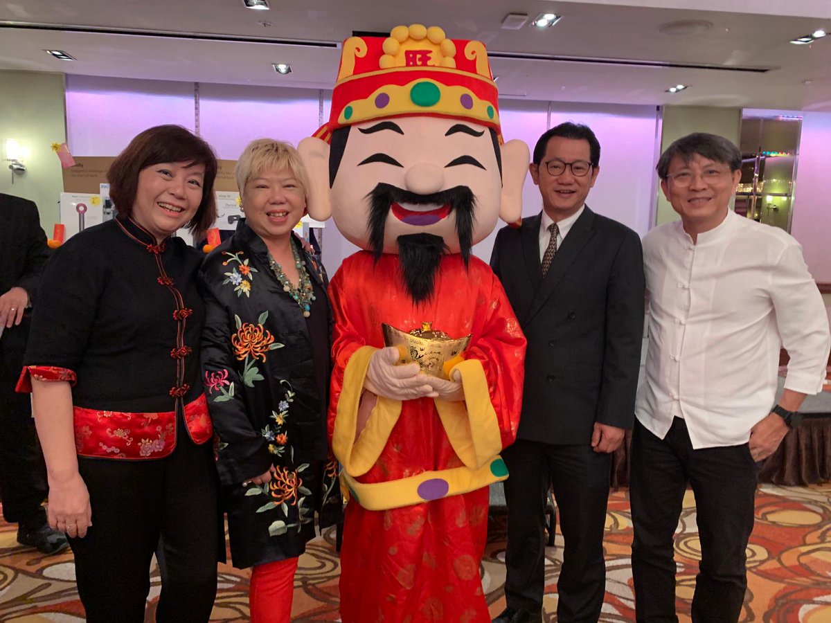 Veronica Tan tweet media