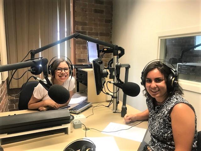 riseglobal1's tweet photo. Compelling RiSE INSPIRATION aired Feb 22 on Radio 4EB!
We feature international @QUTBusiness /journalism student Miriam Aguero Lorenzo, co-founder &amp; volunteer behind Lenabon-based 26 Letters Charity, supporting refugee children from Syria 
Listen again at https://t.co/diBgz3i5C0 https://t.co/hU4ZVVXO0v