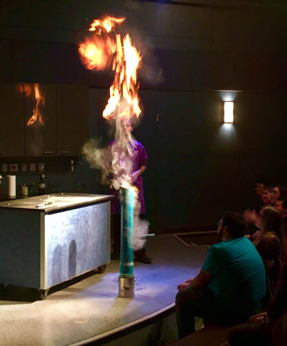 TWoSEdm's tweet photo. Experience science @ #mytwose! Put your engineering skills to the test in #TheScienceGarage, see science come to life during one of our #ScienceExperiments, explore the universe in the #SPACEGallery, &amp; soar thru the cosmos in the #ZeidlerDome. New SPACES &amp; Discoveries to Explore. https://t.co/z2b2zol2YX