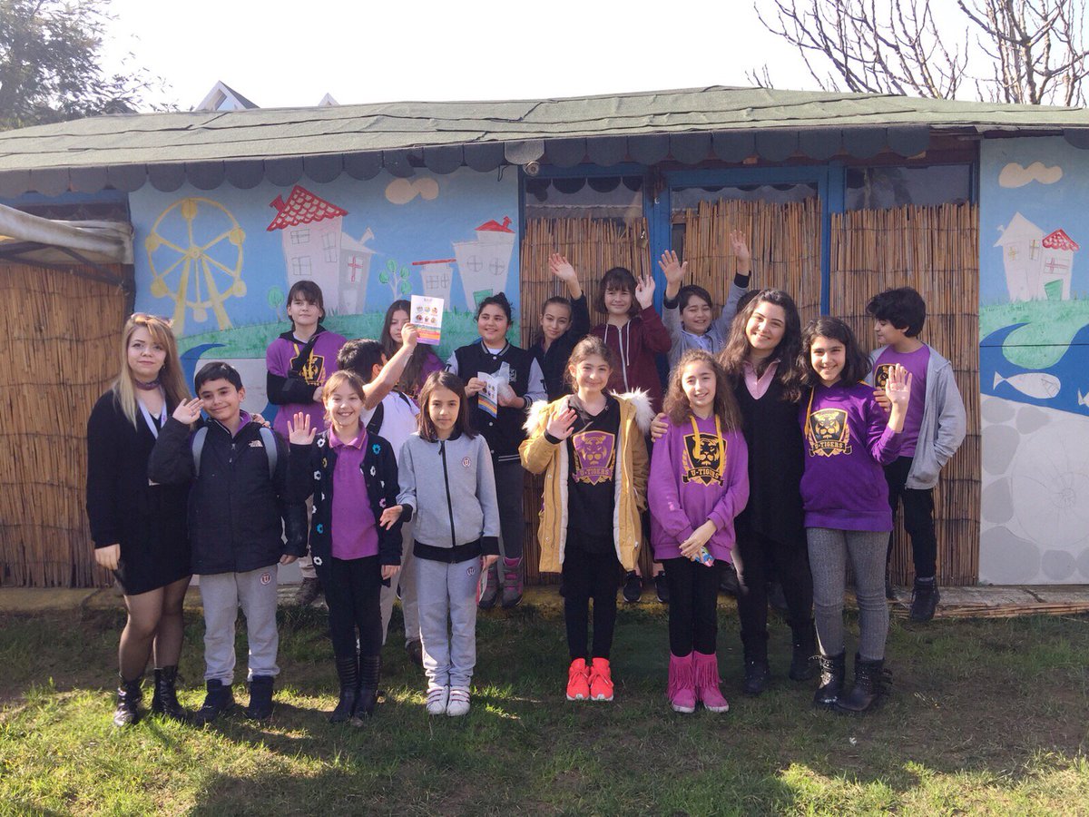 Kuko Sanat Seramik Atölyesi’ne 5. ve 6.sınıf öğrencilerimizle küçük bir gezi. Becerikli eller 🙌 🎨 @camlicaugur_ 
<a href="/ozleyis_yalcin/">Özleyiş Yalçın</a> <a href="/deryasamur/">pink_like_for</a>