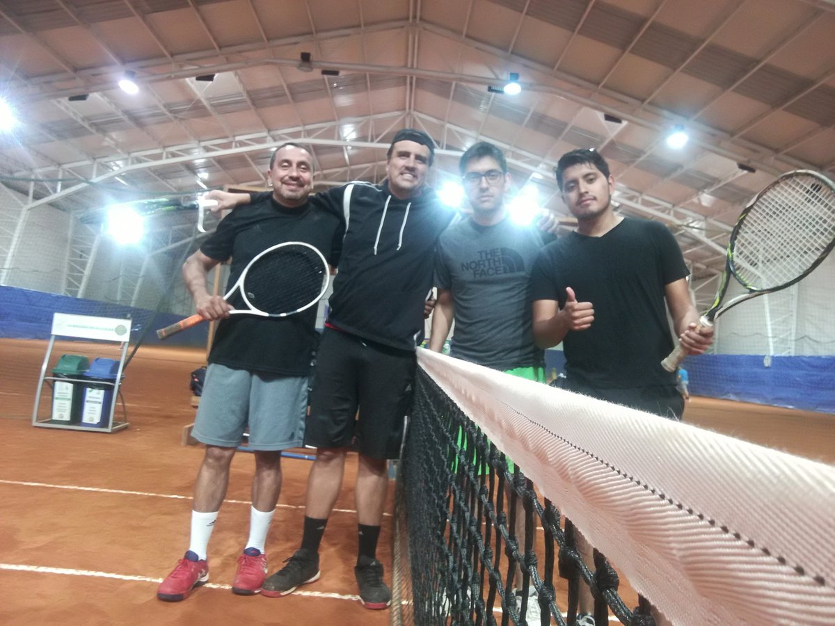 IskayTorneo's tweet photo. #SegundaParada2019 #BuenaVista #ResultadosSabado Christian Tapia y Andrés Jácome a José Andrade y Mauricio Hernández 2-6 6-2 y 10-8 en #SegundaCategoriaDobles https://t.co/3DSrVPr4Zp
