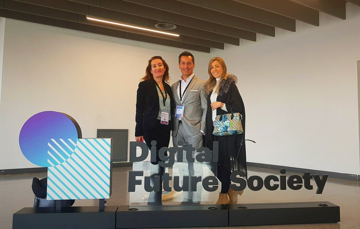 RodolfoTesone's tweet photo. Escuchando a @carlosgraulara en la inauguración del @MWCapital junto al resto de autoridades, en representación de la #Abogacía @comunicacioicab @digicab
#mLunch19 #DFS_MWC19
#MWC19 #AbogaciaDigital
#BarcelonaDigitalRights
https://t.co/tLiMMMLFoa https://t.co/oCNmmJu8db