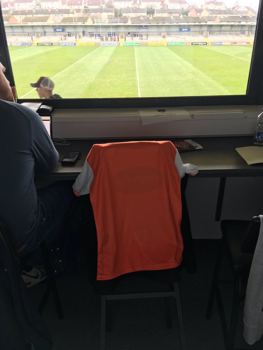 andyirishnews's tweet photo. An empty chair in the Athletic Ground press box in memory of the late, great John Morrison. Always missed, never forgotten #GAA https://t.co/2wrbxj5UN1