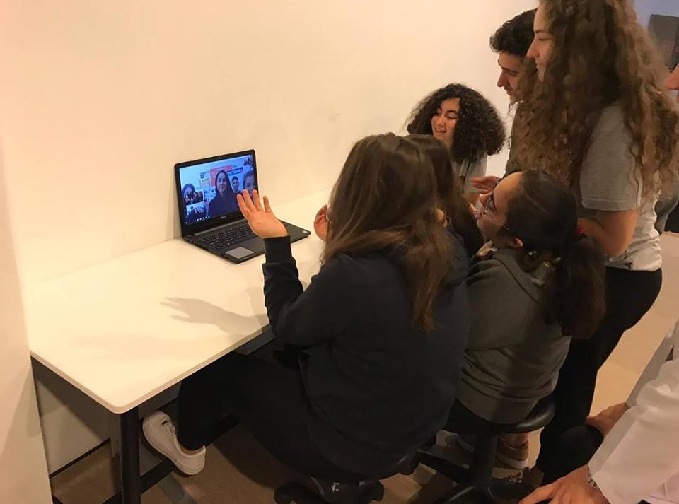 Luminousteamm's tweet photo. Luminous Robotik Takımımız, Özel Çizgi Üstü Fen Bilimleri Robotik Takımı “SpectruM Robotics” ve Özel Takev Anadolu ve Fen Lisesi Robotik Takımı “İNFİNİTUM” ile Skype üzerinden görüşme sağladık. İki takım da projelerini, öz değerler ve hedef çalışmalarını birbiriyle paylaştı. #FLL https://t.co/FPTuDuYLcv