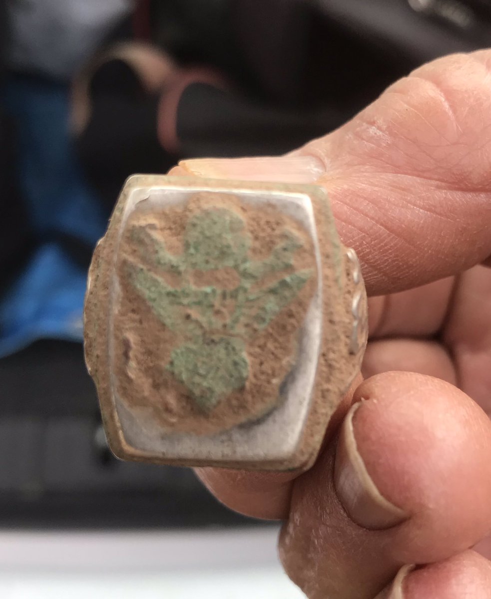 DudleyMDC1's tweet image. From today’s Dudley mdc dig. A cracking silver ring found by Stef.