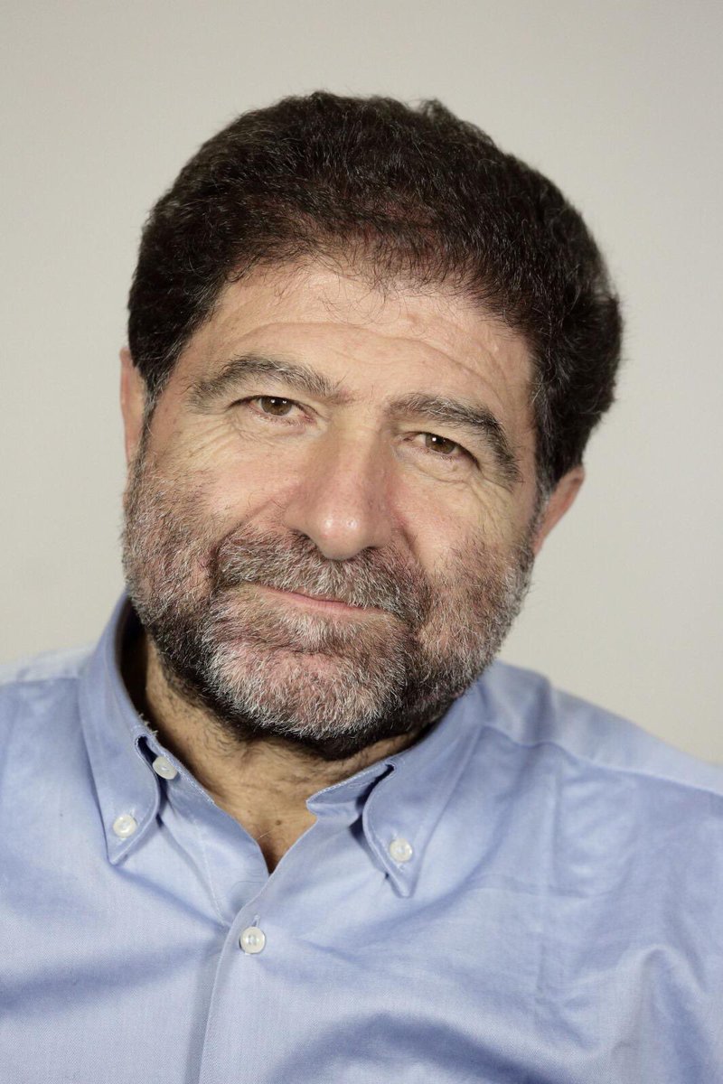 CarloTrerotola's tweet photo. Eccoci! 
Voglio condividere con voi questa esperienza come candidato alla Presidenza della Regione Basilicata. 
É per me una novità, entusiasmante. Un onore che affronterò con la dedizione e l’impegno che mi contraddistinguono. 

https://t.co/DqnJWduA7B

#ilbuonodellabasilicata https://t.co/ILNZulN8yy