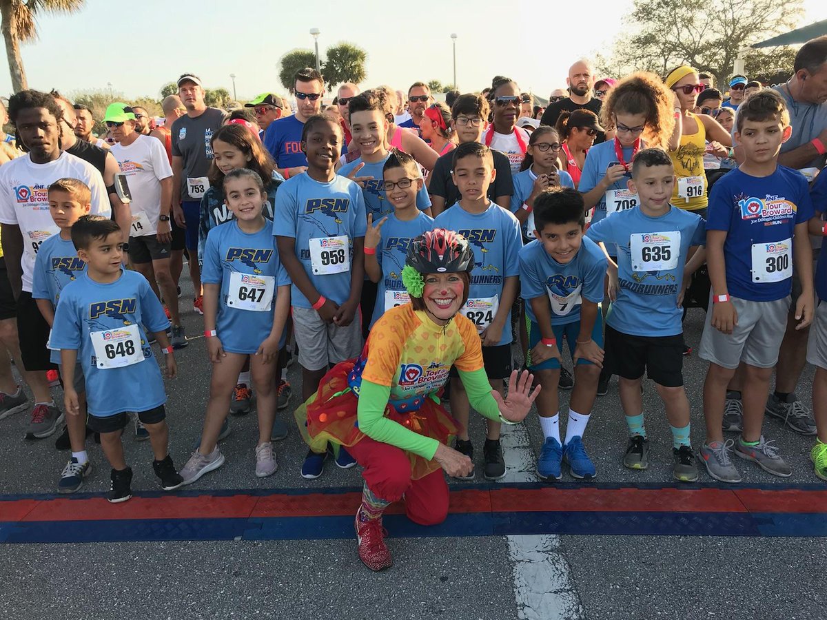 TourdeBroward's tweet photo. And they're off! 
So much positive energy on this perfect day.
#TDB2019 #TourDeBroward https://t.co/Cxj7lWhFaB