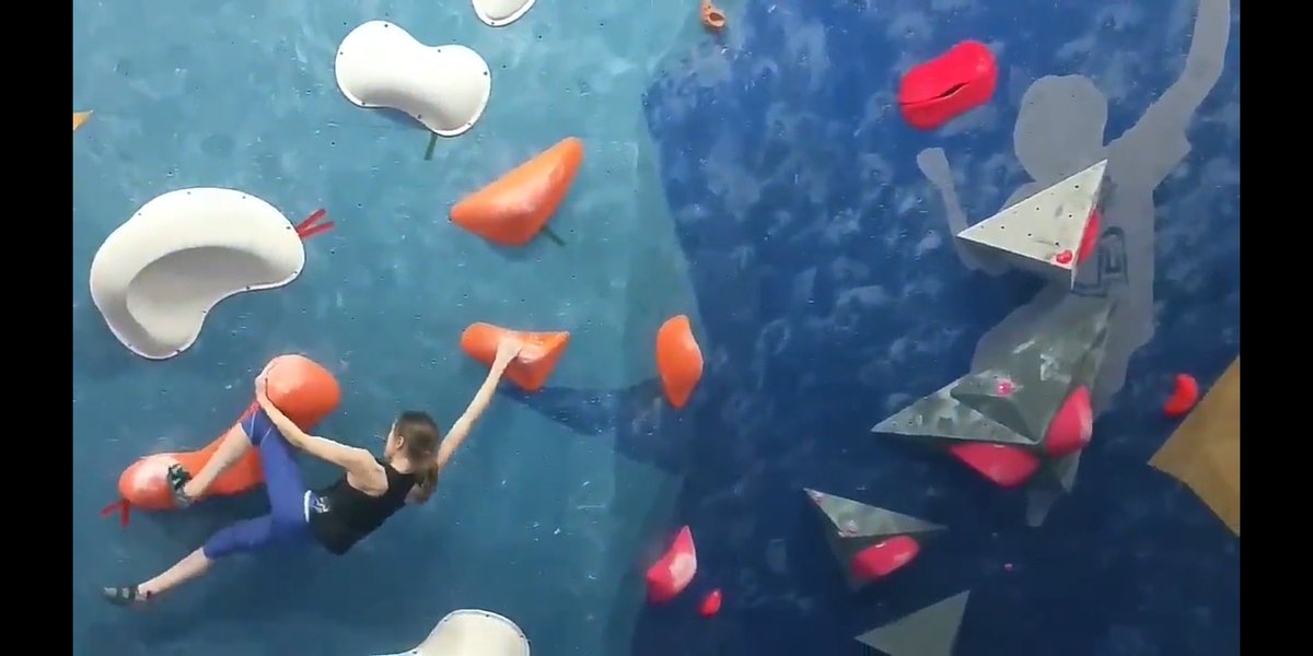 OnceaSmith's tweet image. Ava Gracey Hamilton doing what she loves most at her favourite bouldering gym @TCAglasgow yesterday.
After 6 months away recovering from a nasty break to her right arm it was fantastic seeing her back in a 
Final with her friends.