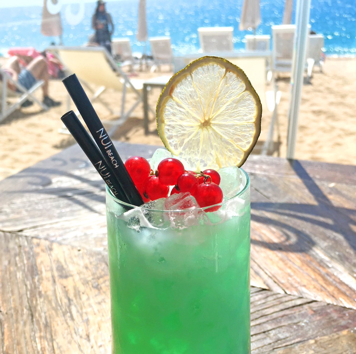 Nui_beach's tweet photo. Trobem a faltiar l'estiu.โ๏ธ๐น I tu?
https://t.co/TGgJzbXVV6
.
.
#nuibeachcalella #calella #cocktail #summer #beachclub #calellabeach #nuibeach #delicious #nuibeachcocktail #estiu #tasty #yummy #greencocktail #beachcocktail #platja #sunday #happysunday #weekend https://t.co/F9LeuJ0fFm