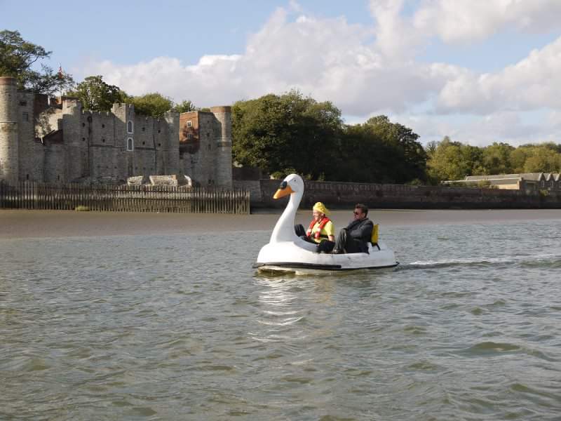 Do films float your boat? Another floaty boaty weekend coming up on our barge-based micro-cinema. #AnchorAndHopeMovie, #TidesMovie and #Swandown, 1-2 March, Limehouse Basin Marina. barge-fiodra.eventcube.io