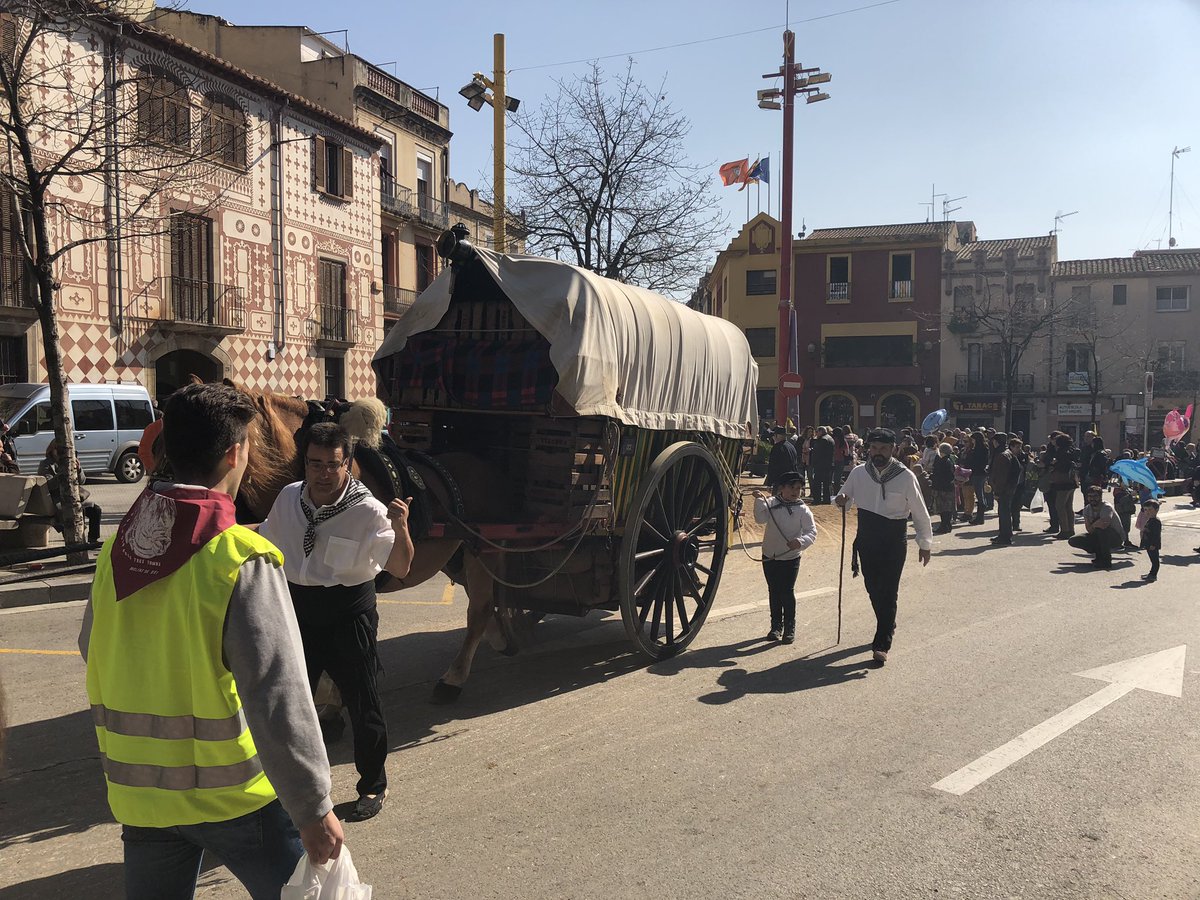 grallatorrelles's tweet photo. Ahir i avui hem participat a la Festa dels Tres Tombs de Molins de Rei #trestombs #grallersdetorrelles #MolinsDeRei @Federacio3tombs @ViuMolinsdeRei @AjMolinsdeRei https://t.co/MvtPp0EKUX