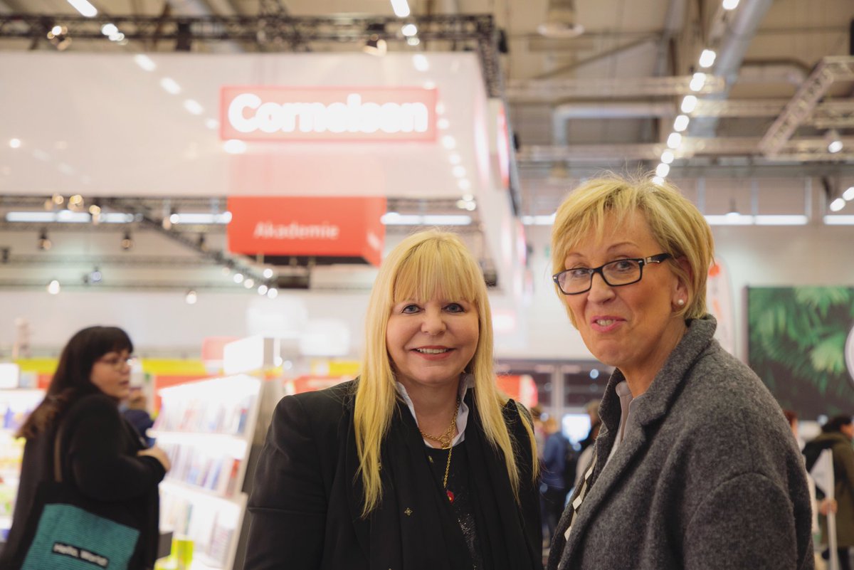 KMSchule's tweet photo. KMS goes Didacta  #didacta #köln #privatschule #dortmund #abitur #schulemachtspa�� #besserlernen #besserenoten #medienundbildung #appsforschool https://t.co/c6rcimjVIl