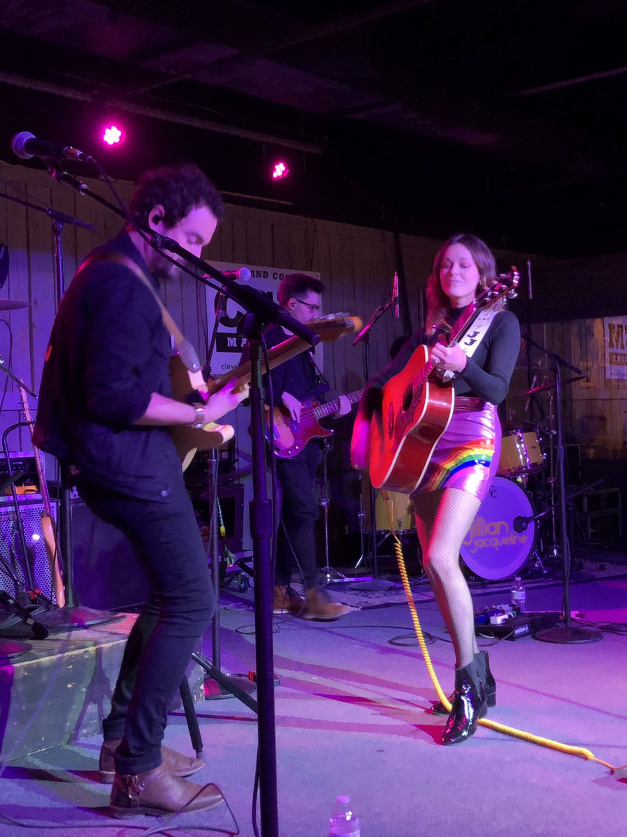 jmm0626's tweet photo. So glad my husb came to see one of my fav artists @jillianjmusic last night! I believe he loved her as much as I do & this makes me happy! Sorry to see the #strayoffcoursetour end, but looking forward to the next big thing for Jillian ⚡️ because I’ll def be there! 💛💛 https://t.co/9WG7u9FtAc