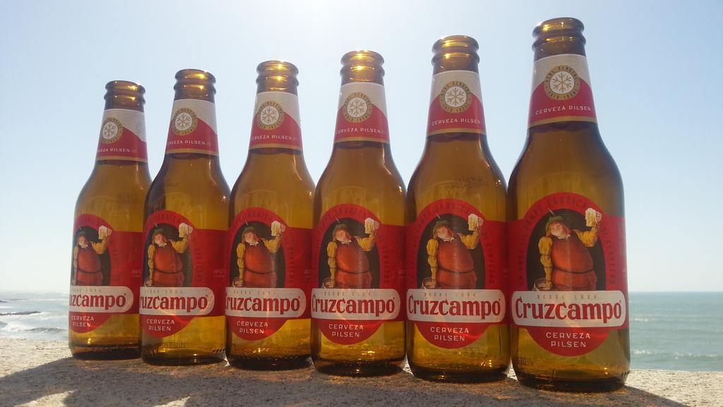 aleperezpe's tweet photo. @enrikadi @Cruzcampo  A sus ordenes https://t.co/HMVVvCToj4