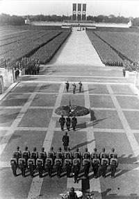 austinisqueen1's tweet photo. @realDonaldTrump Sounds a little like the Nuremberg Rally to me 😬 https://t.co/tFZFpi0bVA