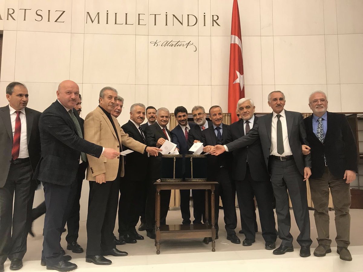 Ahmet ARSLAN (@ahmetarslan36) on Twitter photo Meclis Başkanı seçilen Tekirdağ Milletvekili Sn. <a href="/MustafaSentop/">Mustafa Şentop</a> Hocamızı tebrik ediyorum.
Gazi Meclisimize ve Milletimize hayırlı olsun... Meclis Başkanı seçilen Tekirdağ Milletvekili Sn. <a href="/MustafaSentop/">Mustafa Şentop</a> Hocamızı tebrik ediyorum.
Gazi Meclisimize ve Milletimize hayırlı olsun...