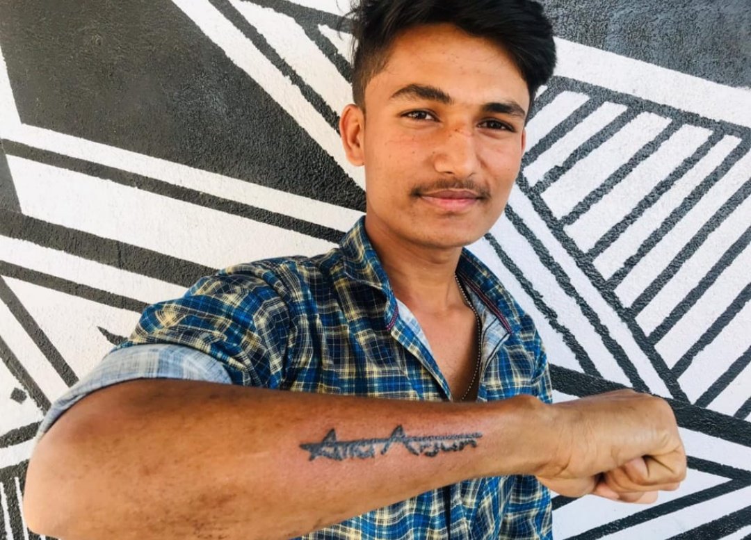 allu arjun AA permanent tattoo video NAVEENEDITS ShareChat Funny Romantic Videos Shayari Quotes #41 allu arjun AA permanent tattoo video NAVEENEDITS ShareChat Funny Romantic Videos Shayari Quotes
