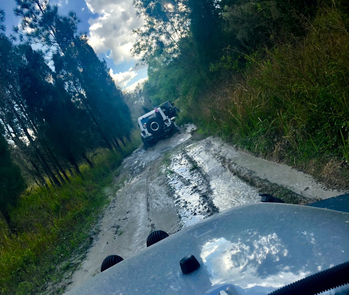 jeepinwithjudd's tweet photo. We ❤️ our #VIPs - they get a trail fast pass #kindalikeDisneybutbetter, a lunch with the Sheriff, a VIP only trail ride and other cool benefits all for $750. 

If you’re interested next year, keep a watch on social media for the announcement! #JWJ #JWJ19 #jeepinwithjudd #vipsROCK https://t.co/ifRnyrmlV7
