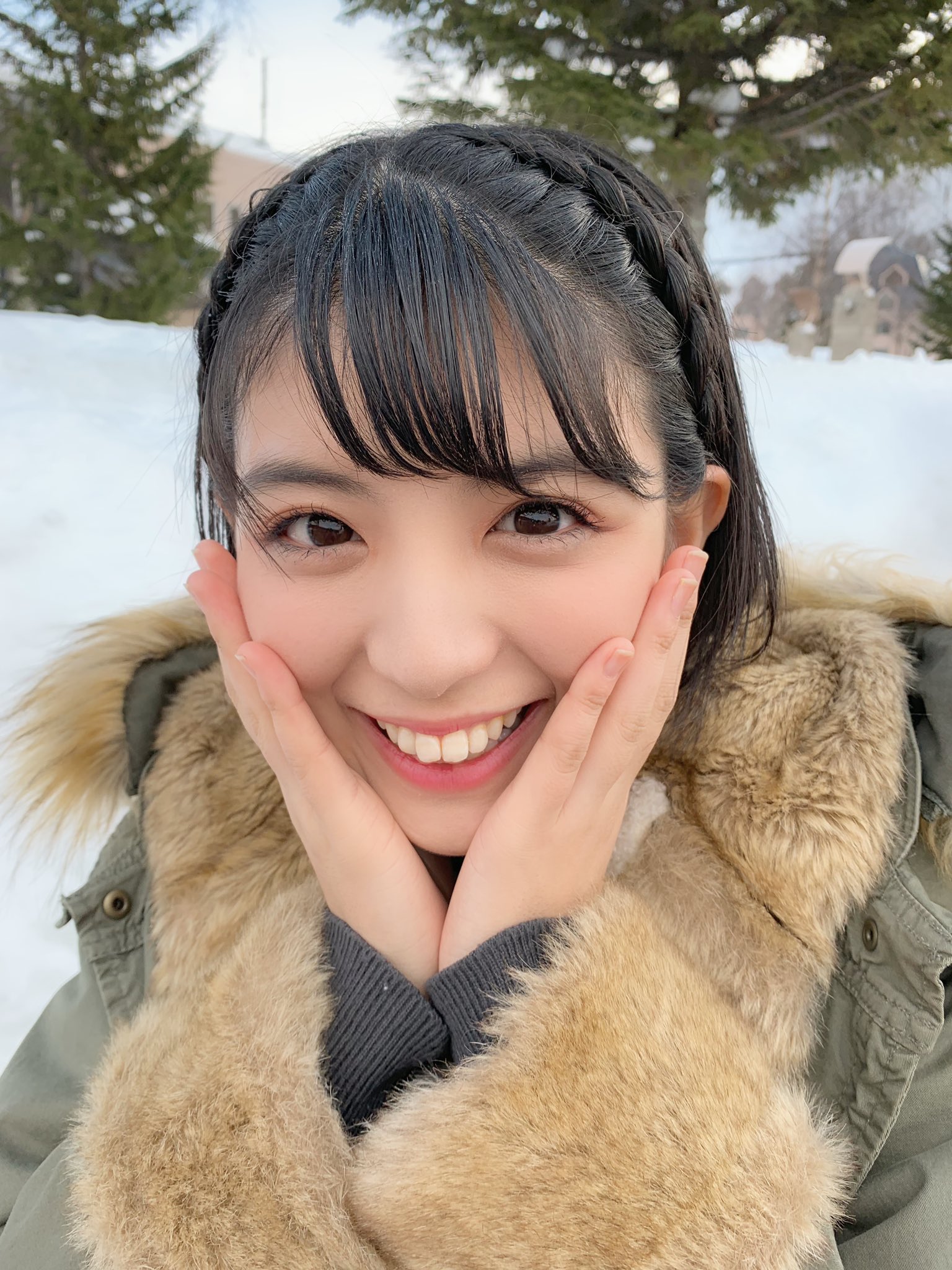 わーすた 坂元葉月 あっぷっぷぅ にらめっことか普段する機会ないよね 基本より目すればいいと思ってる人間です 今日は久しぶりにミリとしりとりしたよ 食べ物しばりでしてんけど 最後はミリが 限界で寝始めたので終わりました