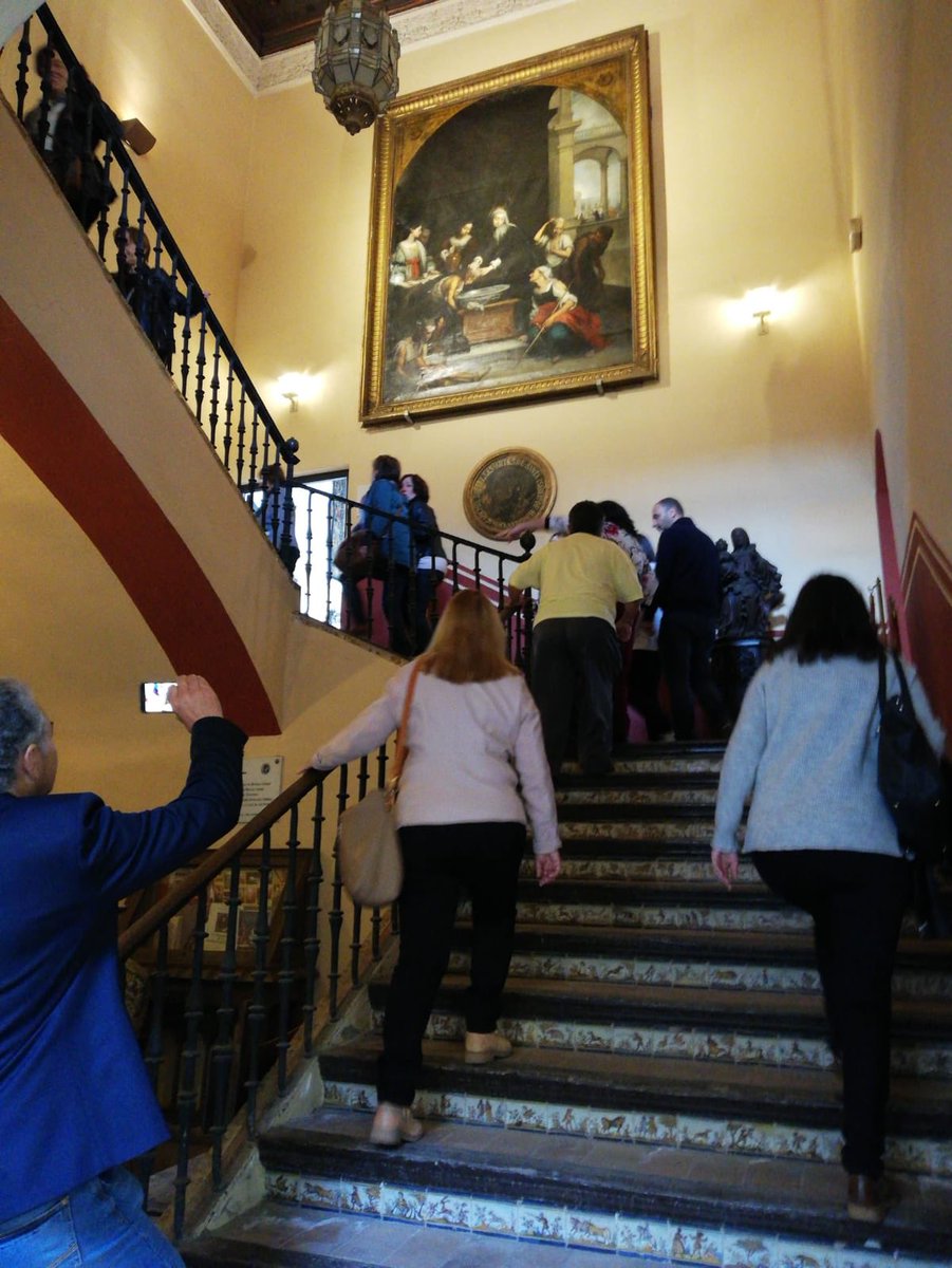 Ayto_Valencina's tweet photo. Una gran jornada la de hoy domingo: visita a casa palacio de los Pinelo y participación en la Muestra de la Cerveza Artesana, en el Patio de Diputación de Sevilla. #ValencinaC https://t.co/ja0r2mlpcf